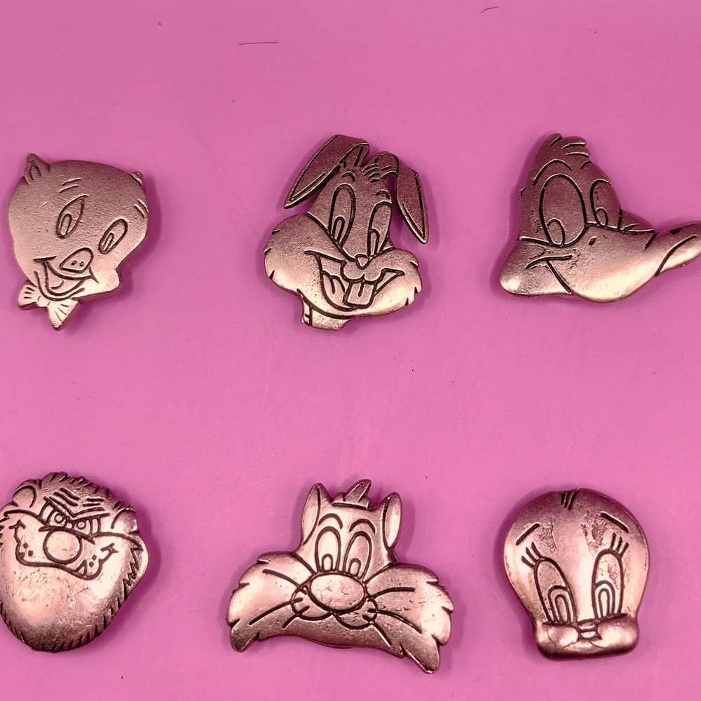 Looney tunes button covers